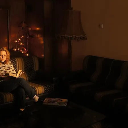 Bristol מלון טיראנה