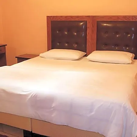 Hotel Bristol